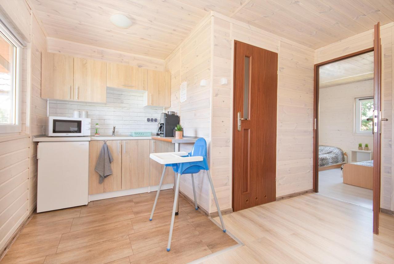 Przyjazna Osada - Domki I Apartamenty Дарлово Екстер'єр фото