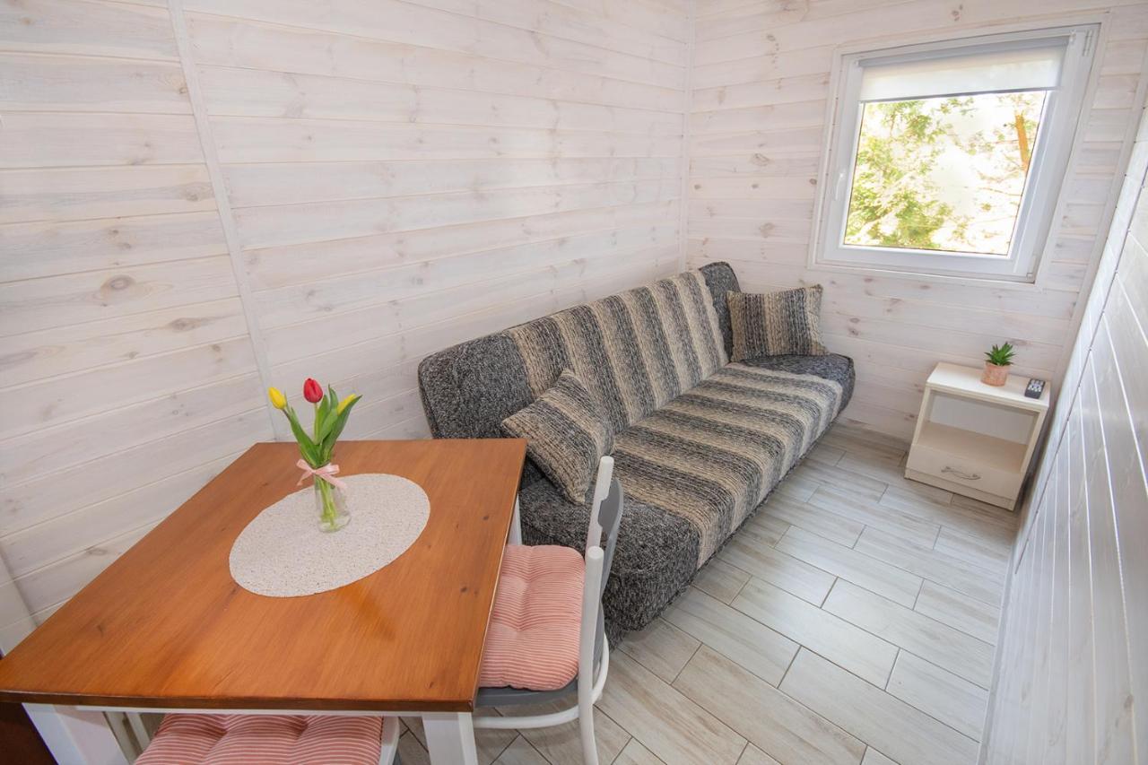 Przyjazna Osada - Domki I Apartamenty Дарлово Екстер'єр фото