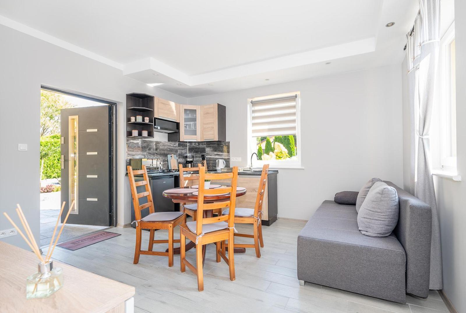 Przyjazna Osada - Domki I Apartamenty Дарлово Екстер'єр фото
